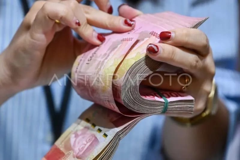 Rupiah Melemah Akibat Sentimen Domestik