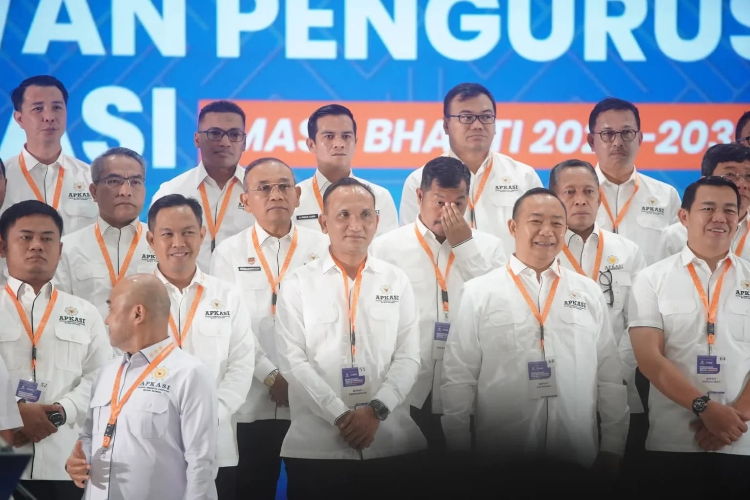 Dikukuhkan Mendagri, Bupati Hurmin Jabat Wabendum APKASI