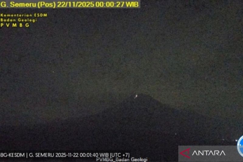 Gunung Semeru Hembuskan Asap Setinggi 1.000 Meter, Ini Himbauan Badan Geologi