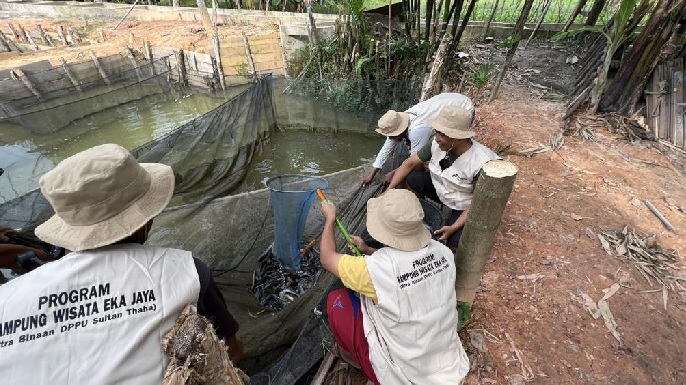 Program Desa Energi Berdikari Kampung Wisata Eka Jaya, Masyarakat Olah Sampah Jadi Berkah