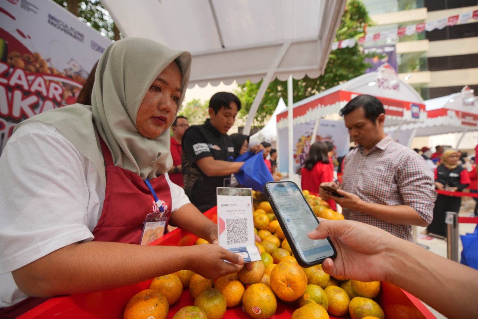 Mulai 1 Desember Biaya Merchant QRIS Hanya 0 Persen untuk Transaksi Berikut