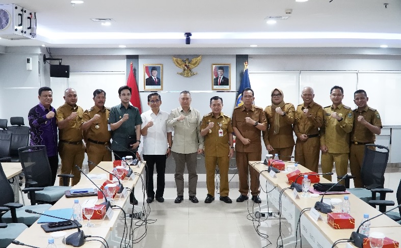 Gubernur Al Haris Boyong Bupati/Wali Kota Audiensi dengan Menhub, Bahas Pengembangan Transportasi