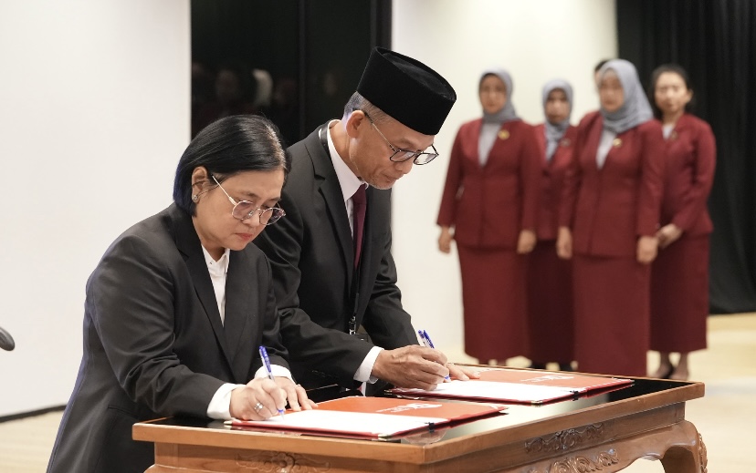 OJK Lantik Pejabat Baru untuk Perkuat Organisasi dan Pengawasan Sektor Jasa Keuangan