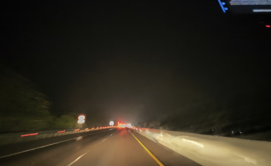 Tol Palembang-Lampung Gelap Gulita Pengendara Terpaksa Pakai Indra Ketujuh 