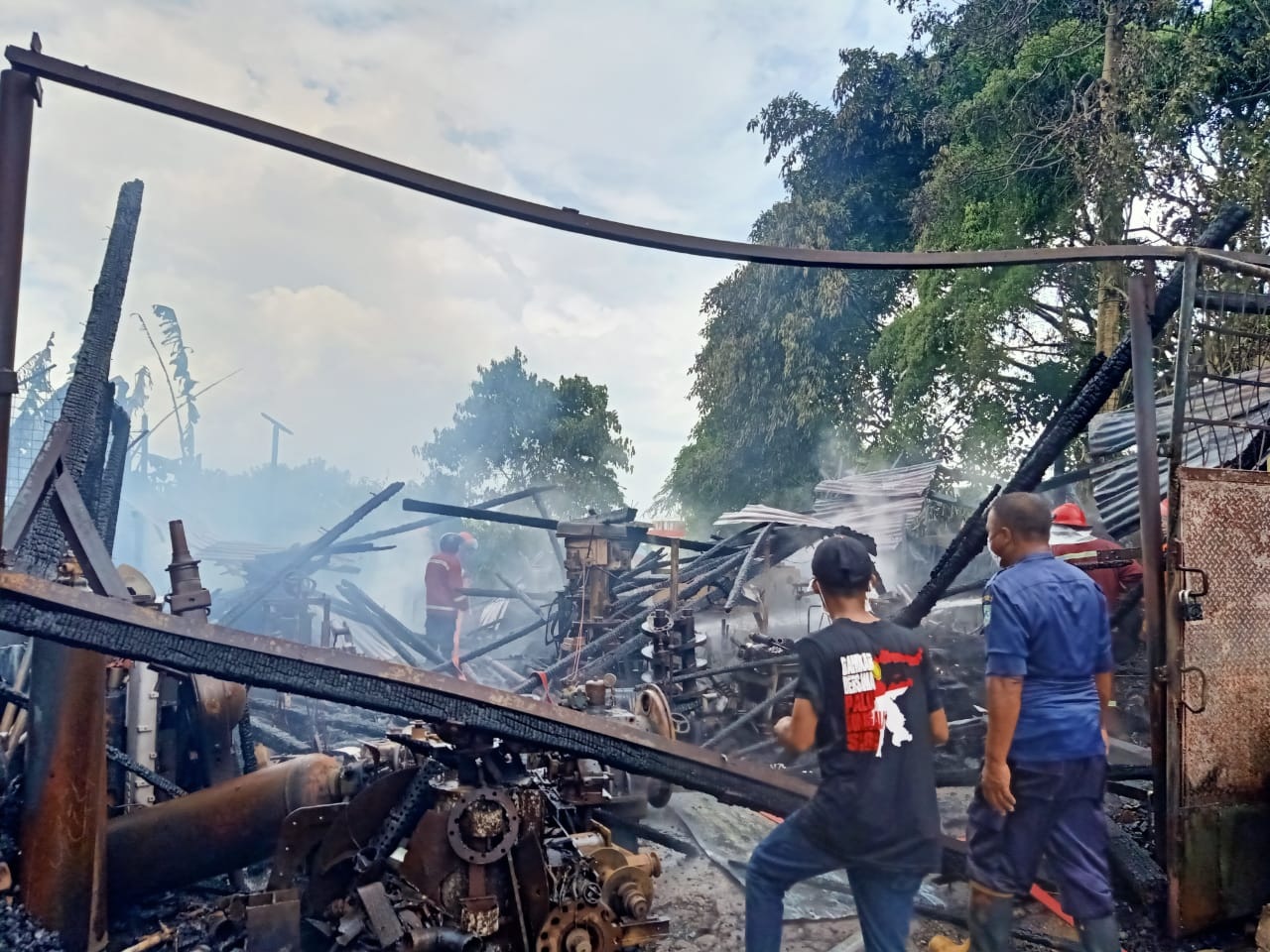 Satu Unit Bengkel Bubut di Kasang Ludes Dilalap si Jago Merah 