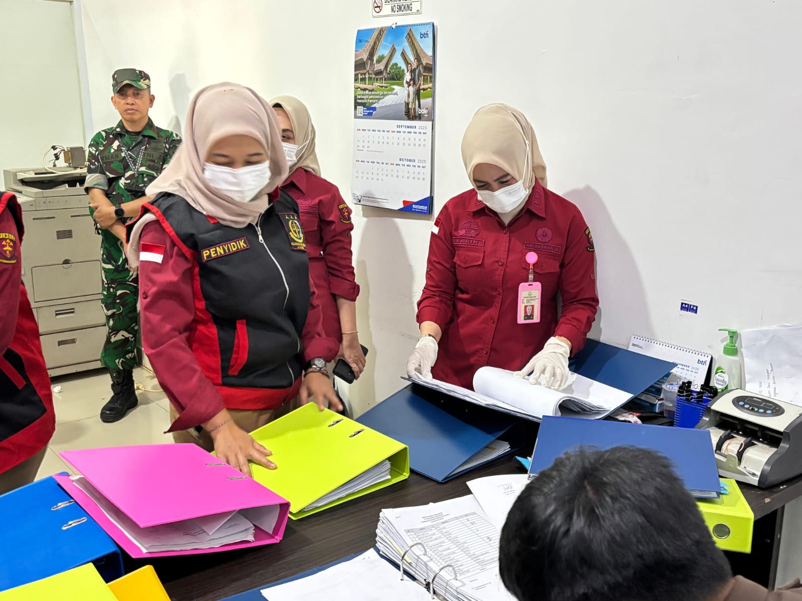 Kasus Dugaan Penyimpangan Pajak Parkir, Kejari Jambi Geledah Kantor Pengelola Pasar Angso Duo