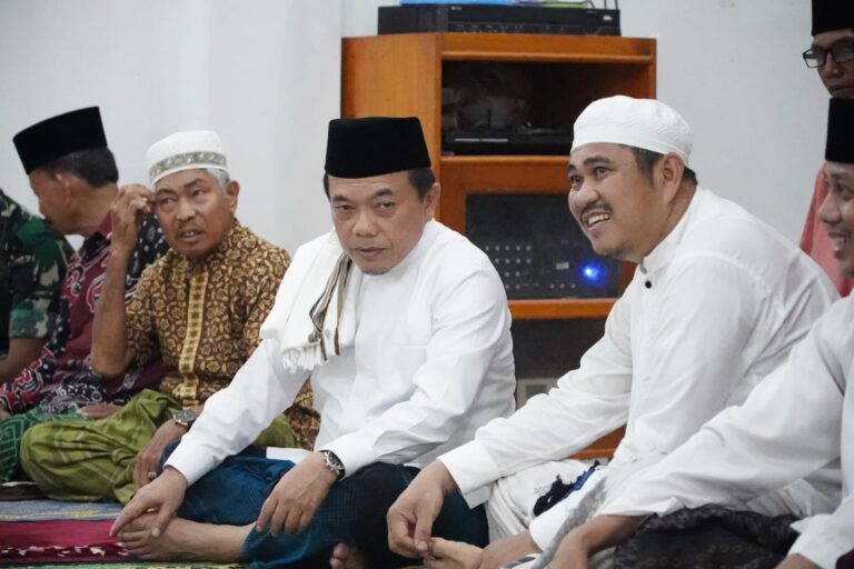 Bupati H. Mashuri Dampingi Safari Ramadhan Gubernur Jambi ke Bungo