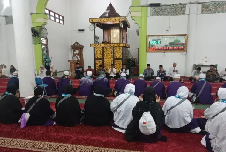 Bupati H. Dedy Putra Berharap Para Jamaah Haji Bawa Perubahan Positif