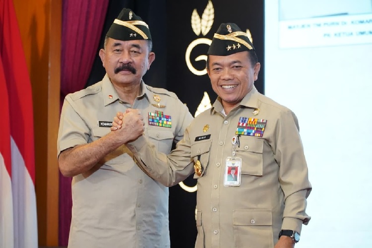 Gubernur Al Haris Dikukuhkan Sebagai Anggota Kehormatan PPAD Provinsi Jambi