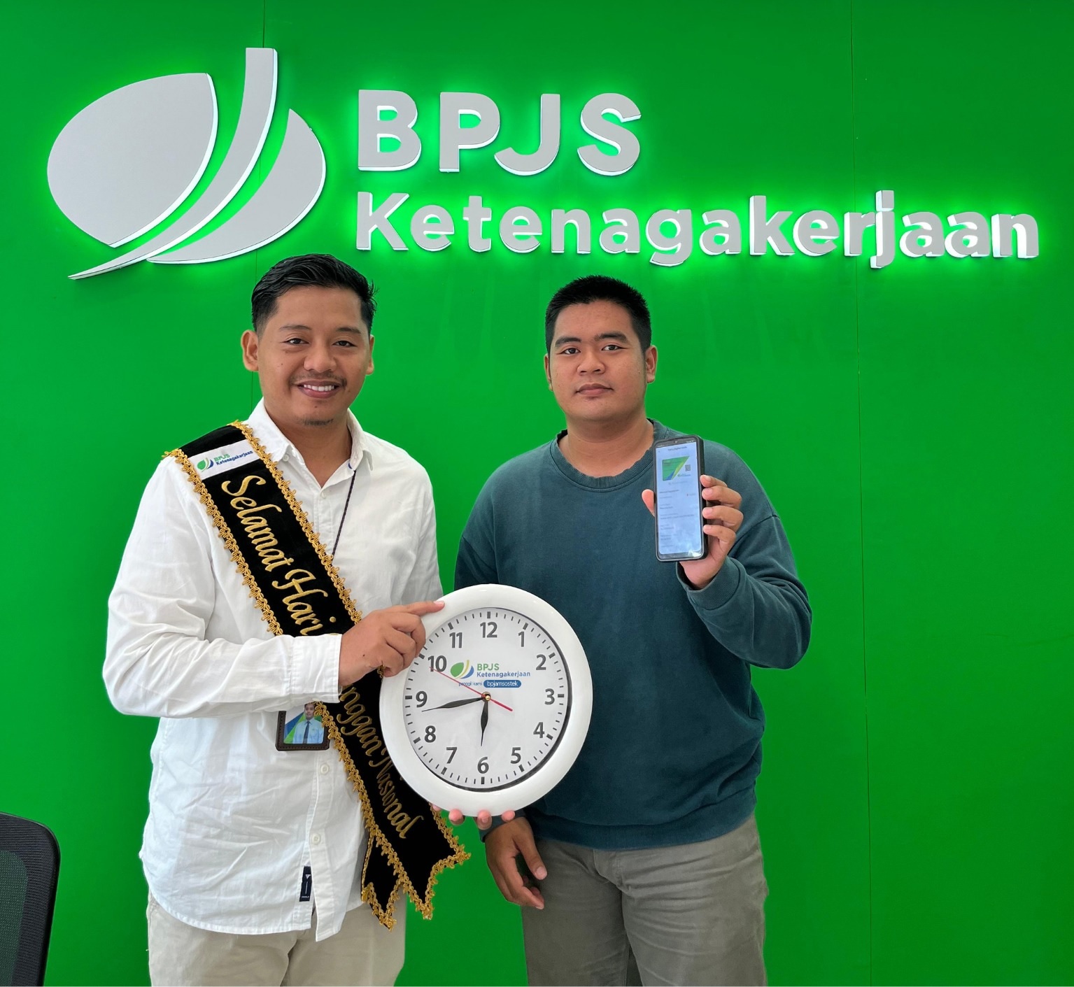 Peringati Hari Pelanggan, BPJS Bagikan Souvernir untuk Peserta 