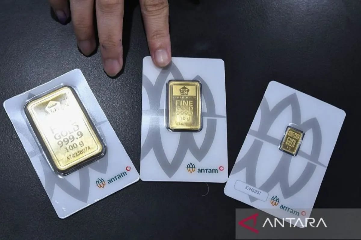 Harga Emas Antam pada Senin Tetap Stabil di Angka Rp1,942 Juta/Gram