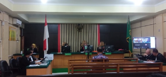-Eks Anggota DPRD Provinsi Jambi Kusnindar Dituntut 4 Tahun Penjara dan Denda Rp 200 Juta