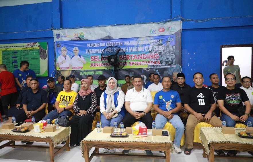 Wabup Katamso Tutup Turnamen Bulutangkis Berkah Madani Cup 2026, Berikut Daftar Juaranya
