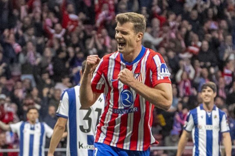  Hajar Real Sociedad 4-0, Bintang Atletico Madrid Alexander Sorloth