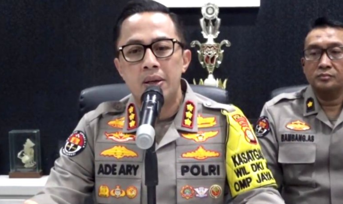 Polisi 'Kejar' Koboi Pajero yang Pamer Pistol di Flyover Kalibata