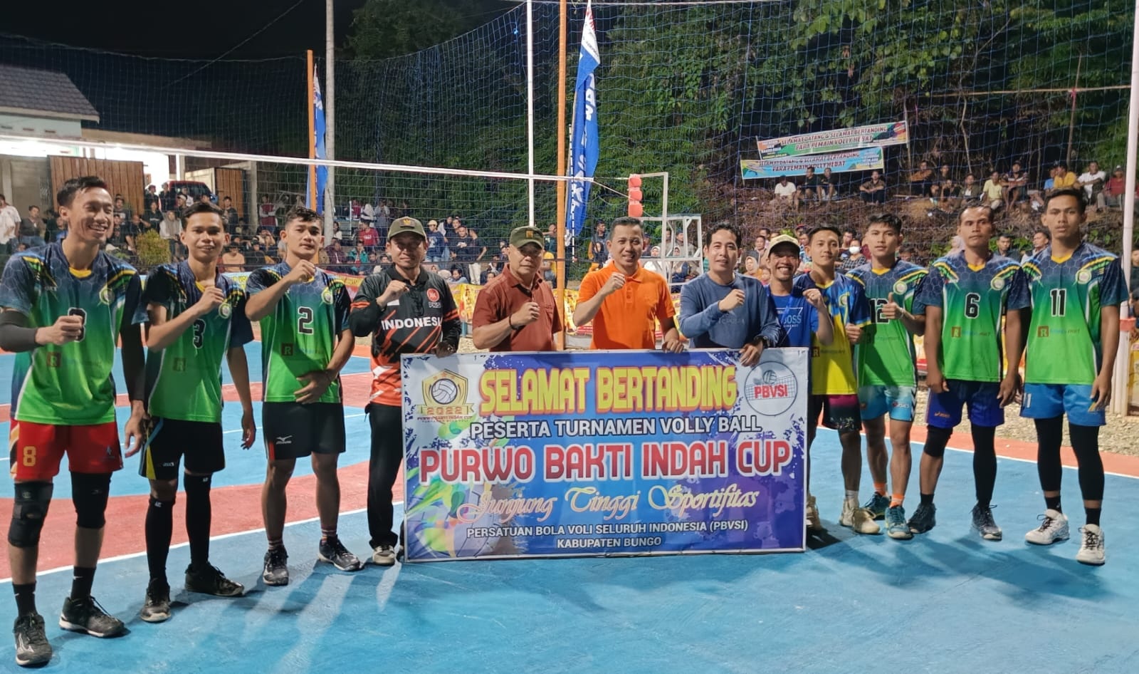 Dihadiri Langsung Wabup Bungo, Open Turnamen Volly Purwo Bakti Indah Masuk Babak Semi Final