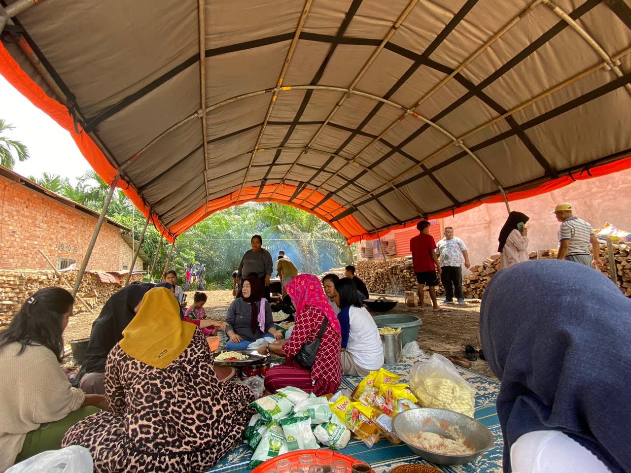 Banjir di Tangkit, Dinsos Muaro Jambi Dirikan Dapur Umum Untuk Warga