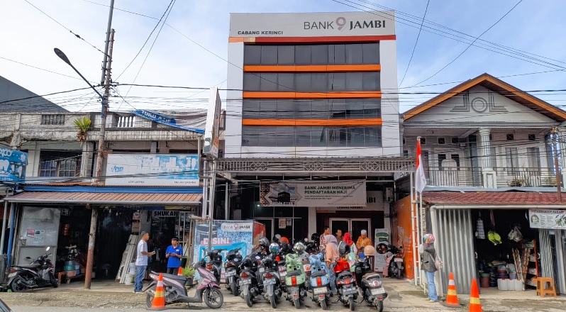 Dana Dikembalikan Utuh, Nasabah Bank Jambi Merasa Tersentuh