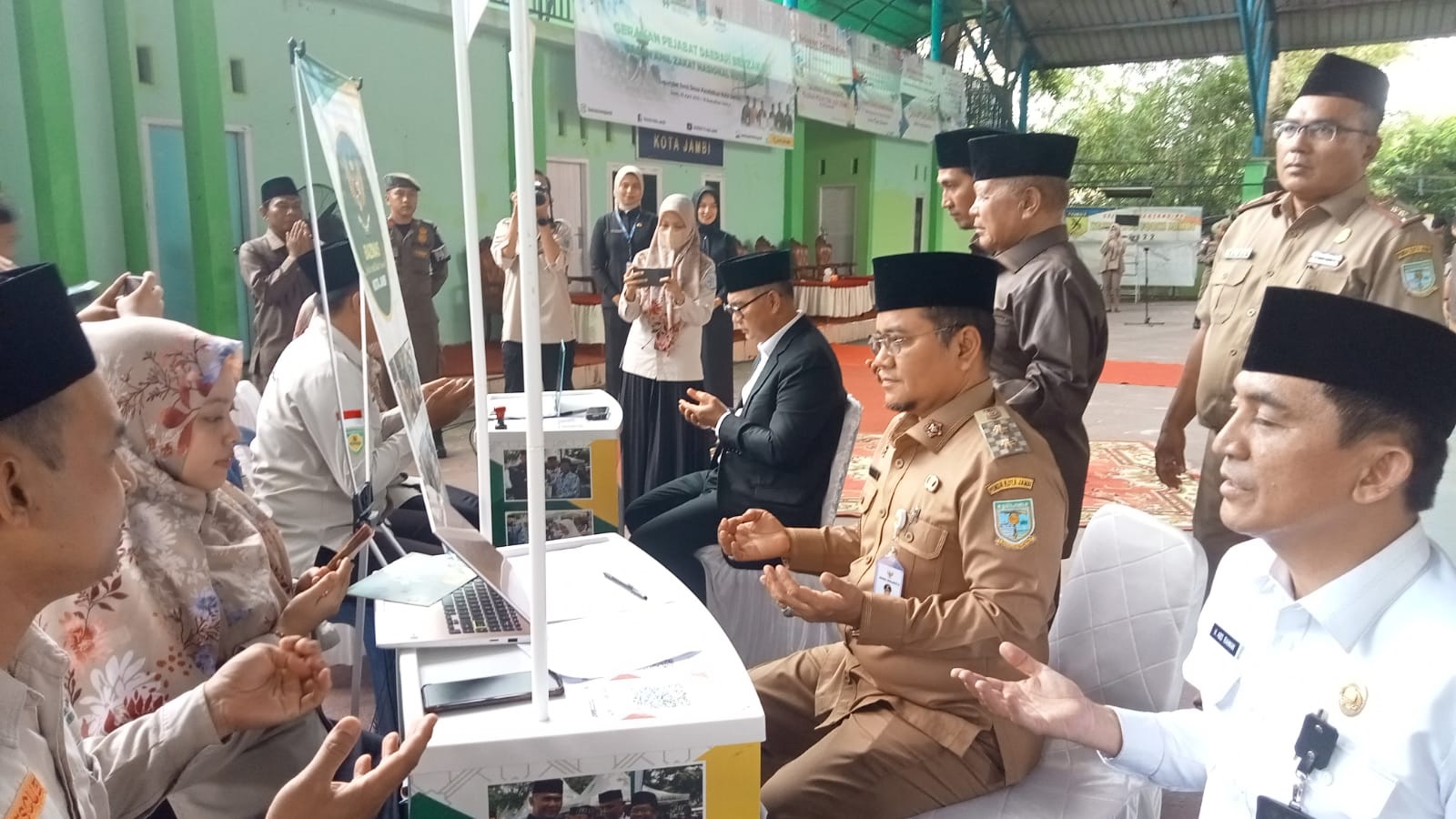 Wako Fasha dan Wawako Maulana Galakan Gerakan Sadar Zakat