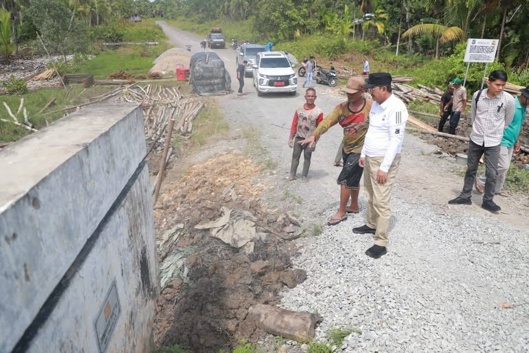 Bupati Anwar Sadat Tinjau 13 Titik Oprit Jembatan Lintas Roro Pastikan Kualitas dan Kecepatan Pengerjaan