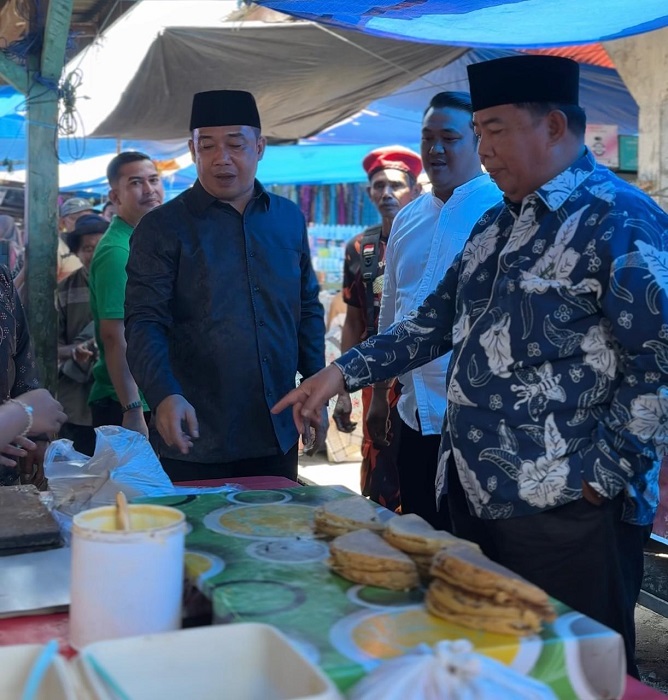 Jumiwan Aguza Datang, Pasar Dusun Danau Langsung Riuh