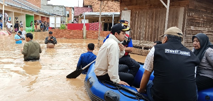 Kota Jambi Siaga II Banjir, Ketinggian Sungai Batanghari Capai 14.35 M