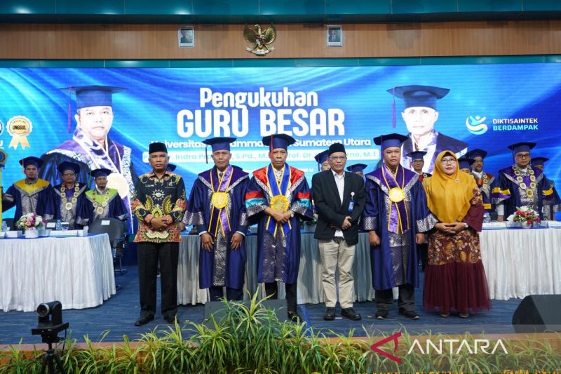 UMSU Kukuhkan Dua Guru Besar Bidang Teknik dan Pendidikan