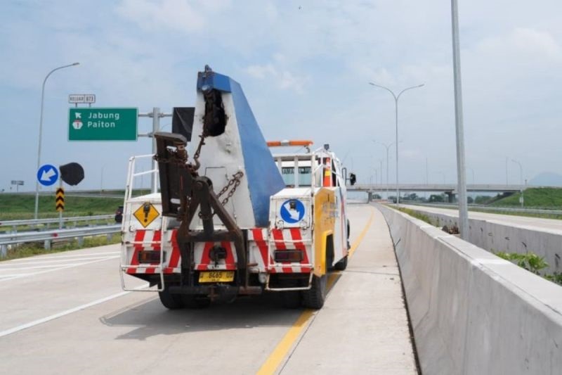Dukung Nataru 2025/2026, Jalan Tol Gending-Paiton Difungsionalkan