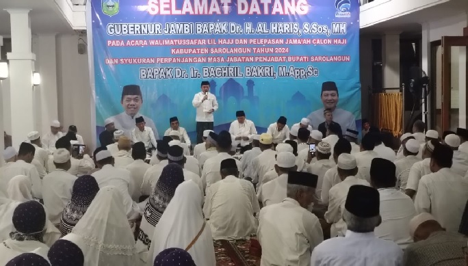 Al Haris Bersama Pj Bupati Bachril Bakri Lepas Ratusan JCH Sarolangun