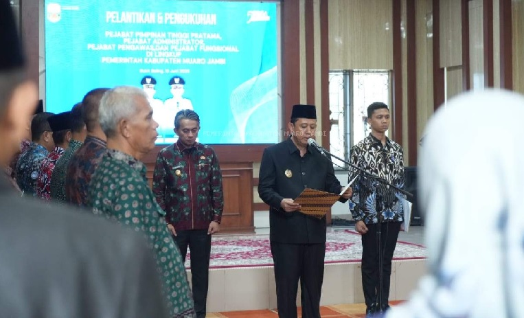  Bupati Muaro Jambi BBS Lantik 56 Pejabat Baru, Berikut Nama-Namanya