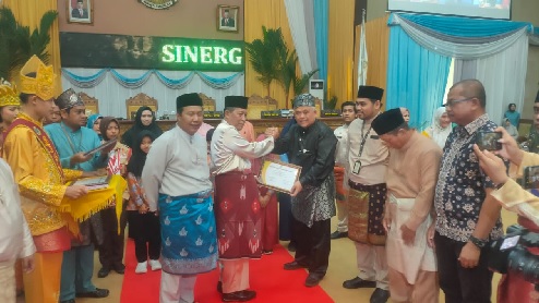 SKK Migas - PetroChina Jabung Ltd Terima Penghargaan CSR dari Pemkab Tanjung Jabung Timur
