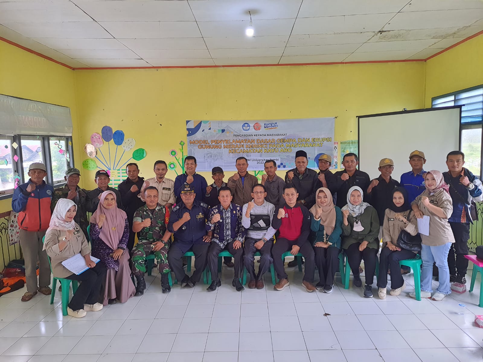 UNJA Latih Model Penyelamatan Dasar Bencana di Kecamatan Kayu Aro Kabupaten Kerinci