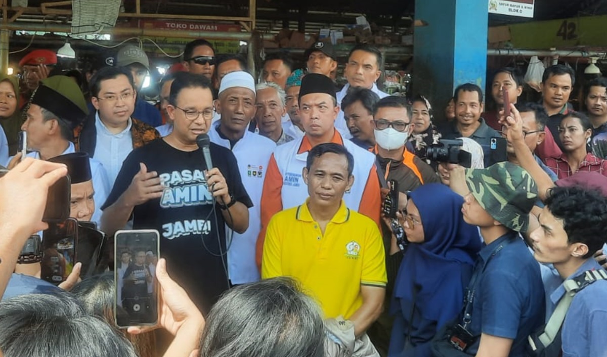 Ke Jambi Anies Baswedan Beli Ikan Asin Lalu ‘Senggol’ Rentenir