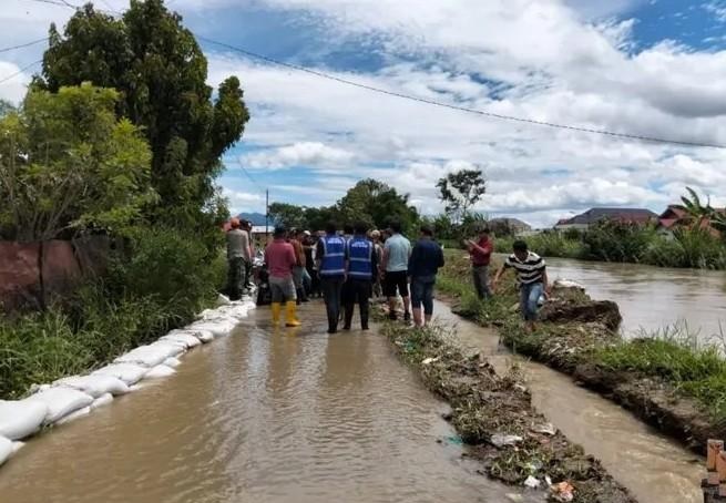 Pemkot Sungai Penuh Goro Bangun Tanggul Darurat 