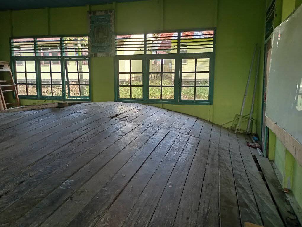 Gedung MTs Al-Hidayah Islamiyah Nyaris Roboh, Tiang Gedung Alami Kerusakan