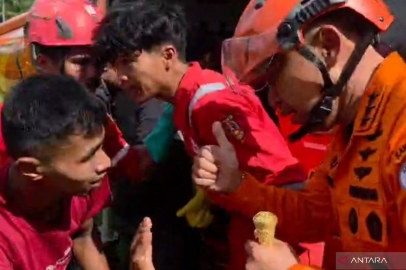 Evakuasi Korban Banjir Sumbar, Kepala Basarnas Pimpin Langsung