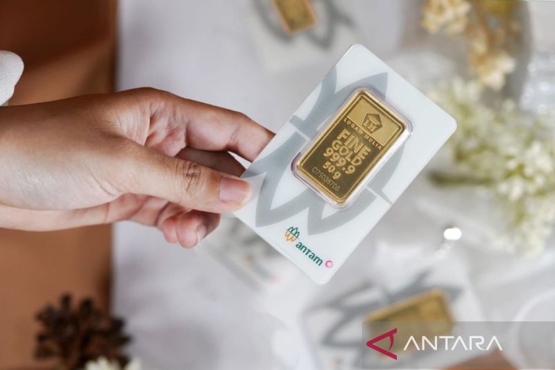 Emas Antam pada Selasa Naik Tipis Rp5.000 ke Rp1,909 Juta/Gram
