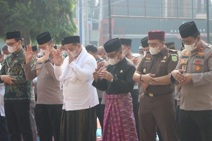 Dari Lapangan Mapolres Bungo, Masyarakat Memohon Minta Hujan