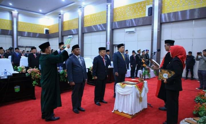 Randa Resmi Jadi Ketua DPRD Sungai Penuh