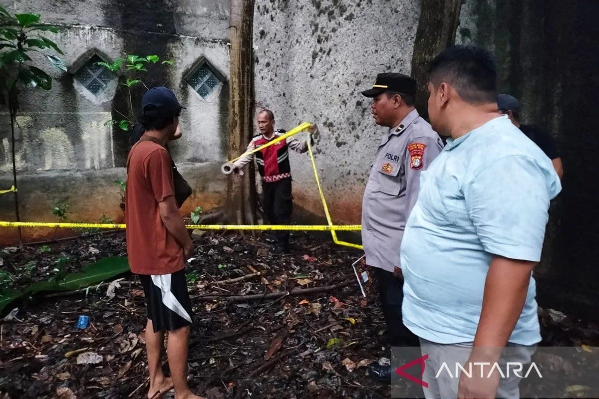 Polisi Amankan Benda Menyerupai Granat di Kebun Kosong di Bekasi