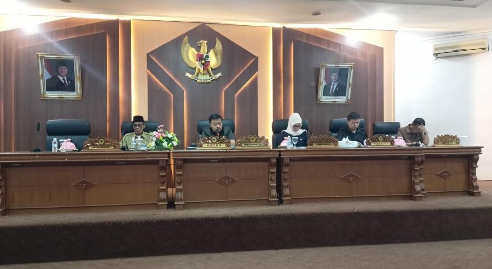 Pemandangan Umum Fraksi DPRD Batang Hari Terhadap Nota Pengantar Ranperda RT RW