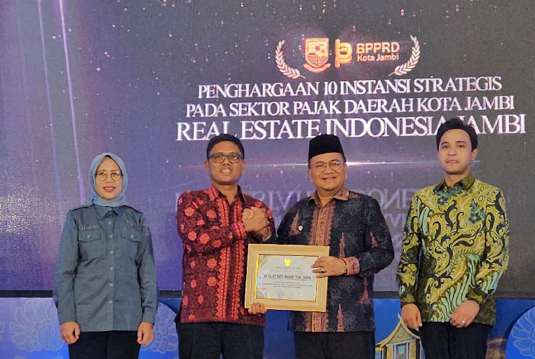 Pemkot Jambi Ganjar Penghargaan DPD REI Jambi