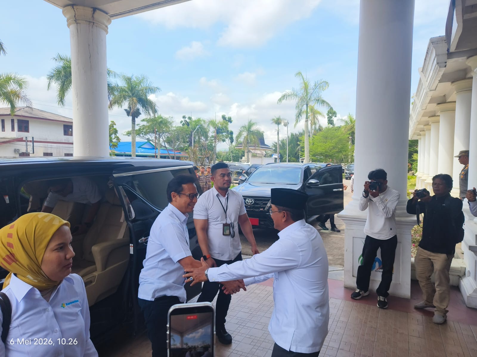 Tiba di Kualatungkal, Menkes langsung ke Kantor Bupati Tanjab Barat