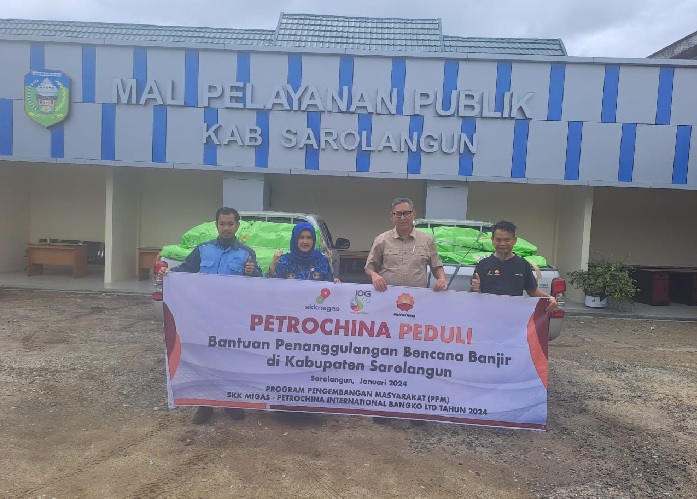 Peduli Korban Banjir di Kabupaten Sarolangun, SKK Migas PetroChina Bangko Berikan Bantuan   