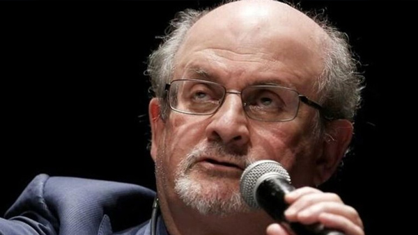 Salman Rushdie Diserang Secara Brutal Hingga Kritis, Iran Bersorak Merayakan