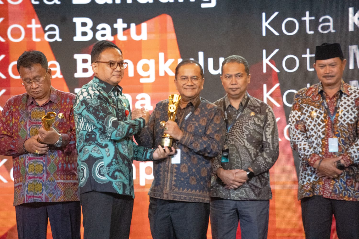4 Kali Berturut-turut, Wali Kota Jambi Kembali Terima Penghargaan Innovative Goverment Award Tahun 2025 