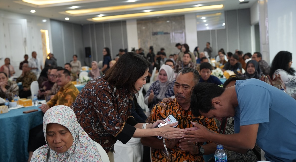 Wujud Solidaritas BUMN, PTPN IV PalmCo Beri Bantuan Kepada Keluarga Jurnalis Hilang Kontak di Selat Sunda