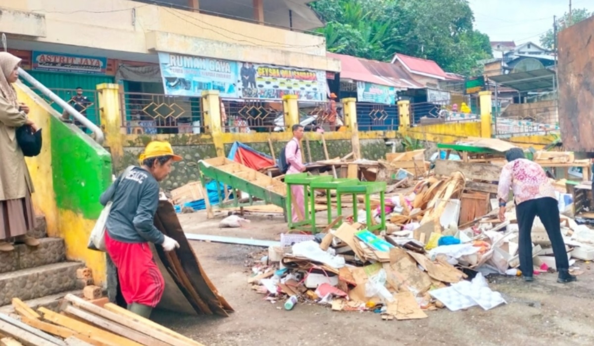 Bupati H M Syukur Terus Tata Pasar Bawah Bangko