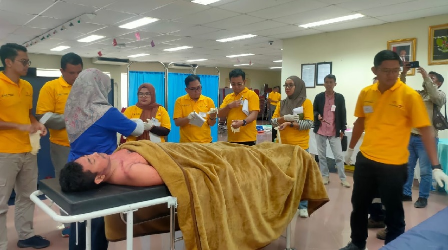 Pentingnya Keselamatan Kerja, SKK Migas PetroChina Bekali Karyawan Dengan Keahlian Penanganan Luka Bakar