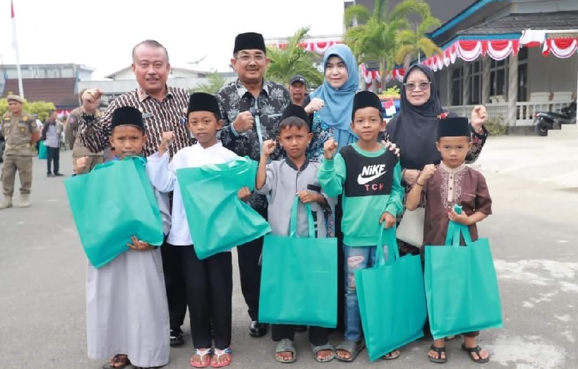 Meriahkan Hari Jadi ke-59, dan HUT RI ke-79 Pemkab Tanjab Barat Gelar Sunatan Massal